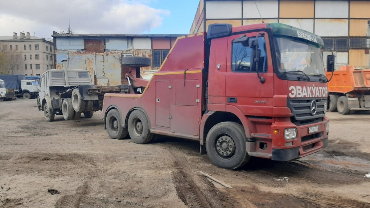 Грузовой эвакуатор Mercedes-Benz Actros 2645 в аренду Ижевске круглосуточно  - низкая цена